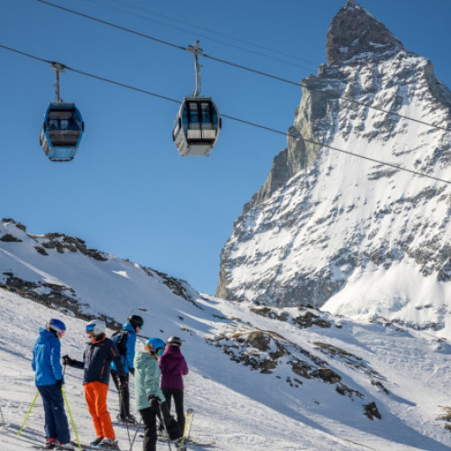 Cinci schiori găsiți decedați în apropiere de Zermatt