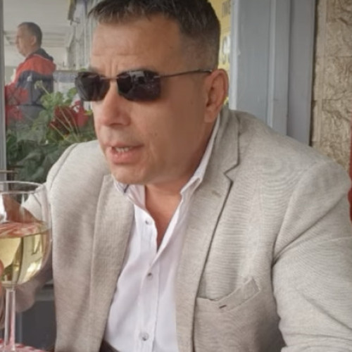 Bărbatul care a ucis-o pe fostă sa iubită însărcinată într-un cartier rezidențial din apropierea Capitalei avea anterior un ordin de protecție emis pe numele său în 2021, potrivit digi24.ro. De asemenea, el a fost condamnat anul acesta de un tribunal din Milano la patru luni de închisoare cu suspendare pentru tentativa de furt, notează sursa.