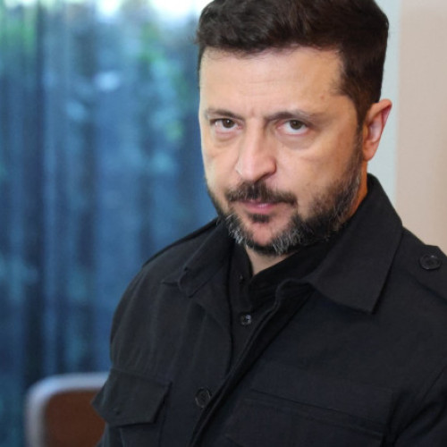Zelenski, acuzat că folosește legea marțială ca armă politică, blocând anchete anticorupție. „Occidentul e prea distras ca să observe”