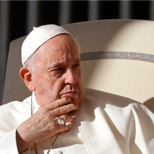 Un bărbat turc, suspectat de planificarea unui atentat asupra Papei Francisc în 2024, a fost arestat în Italia