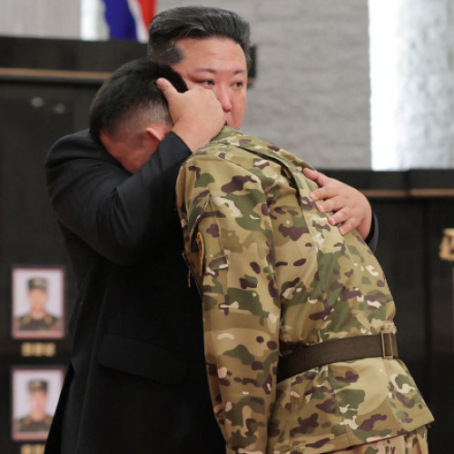 Coreea de Nord glorifică tactici sinucigaşe în televiziune înainte de vizita lui Kim la Beijing