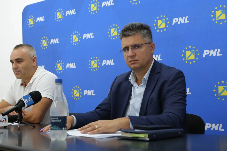 PNL acuză lipsa soluțiilor pentru trafic și parcări în Craiova