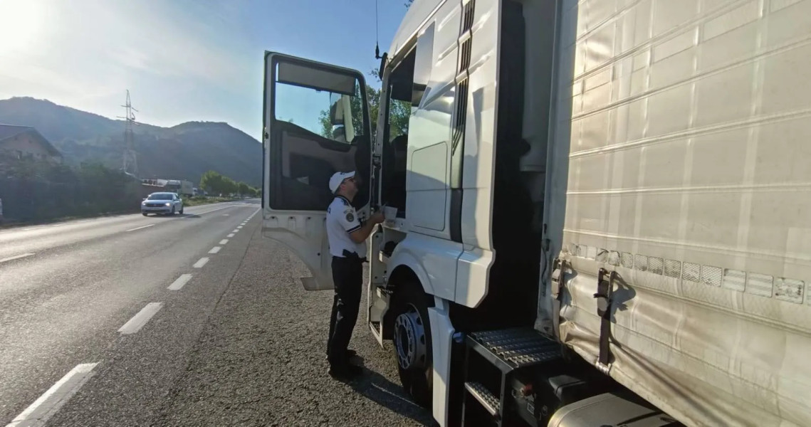 Transport ilegal pe DN6: Amendă de 15.000 lei și vehicul imobilizat