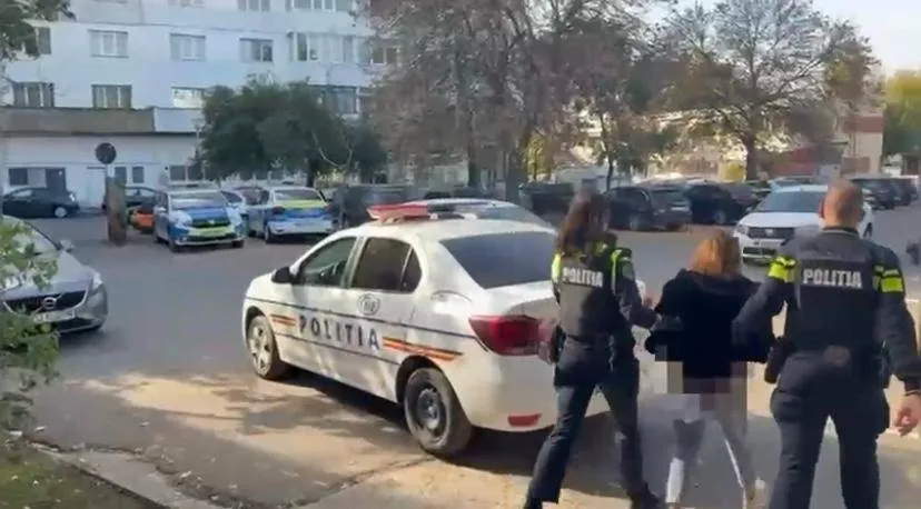 Bărbat din Craiova înșelat în tranzacția pentru un telefon mobil