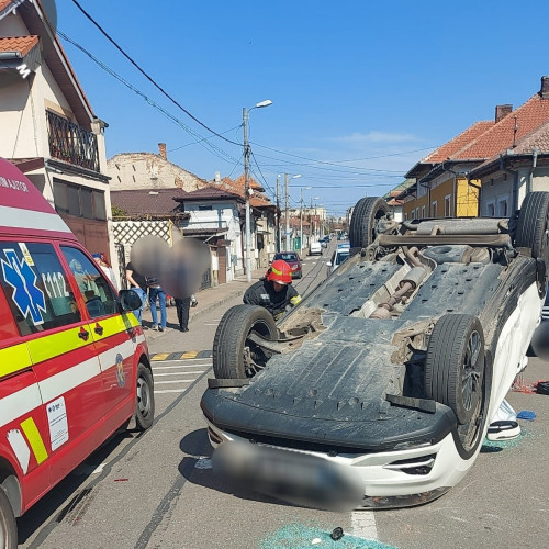 Două victime într-un accident la Drobeta Turnu Severin, intervenție promptă a pompierilor