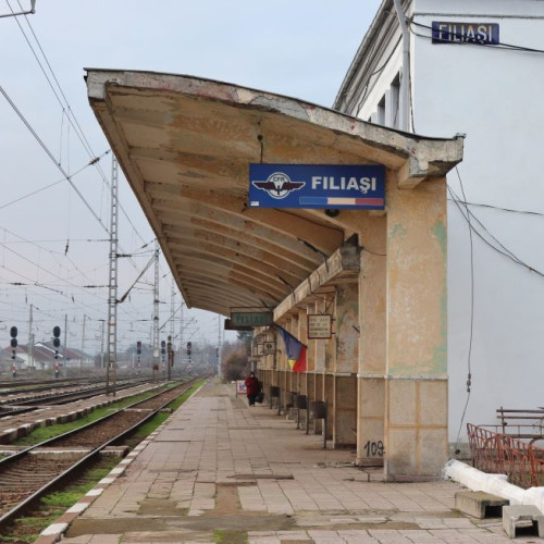 Modernizare Stațiile CFR Filiași și Caracal cu Investiții de 47,5 milioane de lei: Proiecte și Licitații Lansate de SRCF Craiova în Programul Transporturi 2021-2027